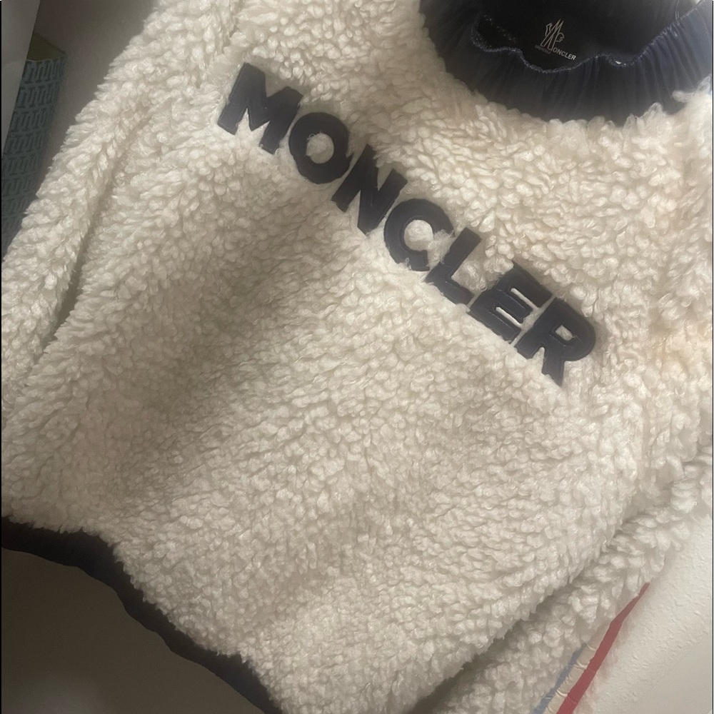 Moncler sweater